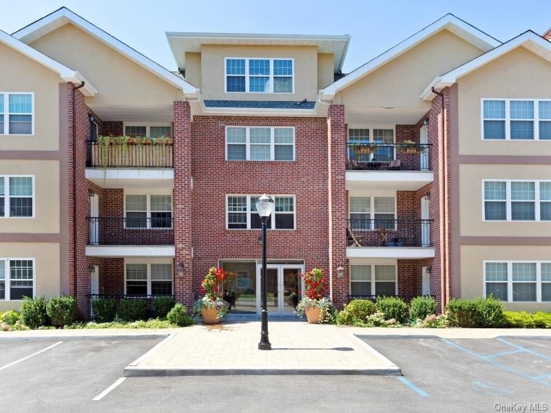 200 Carney Street - Photo 1