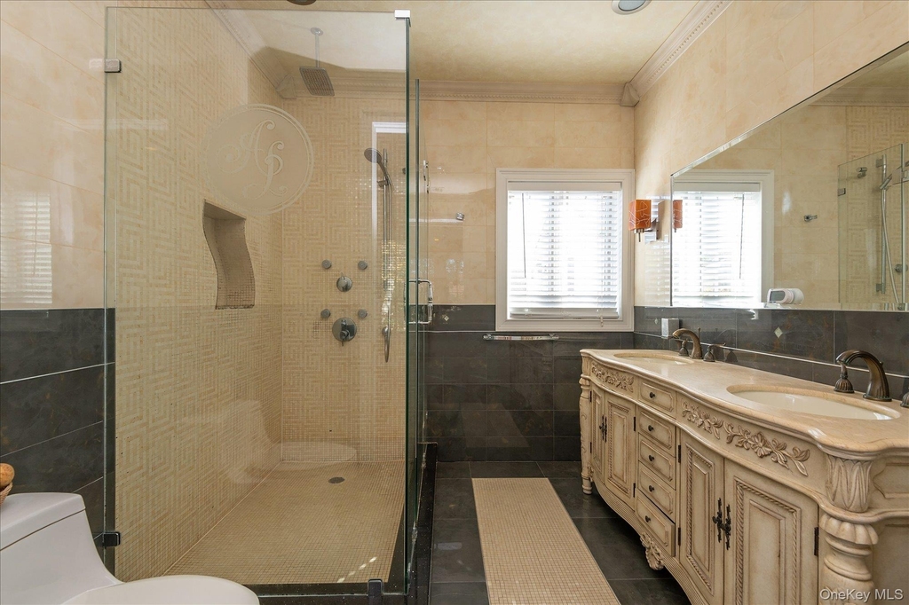 81-03 192 Street - Photo 21