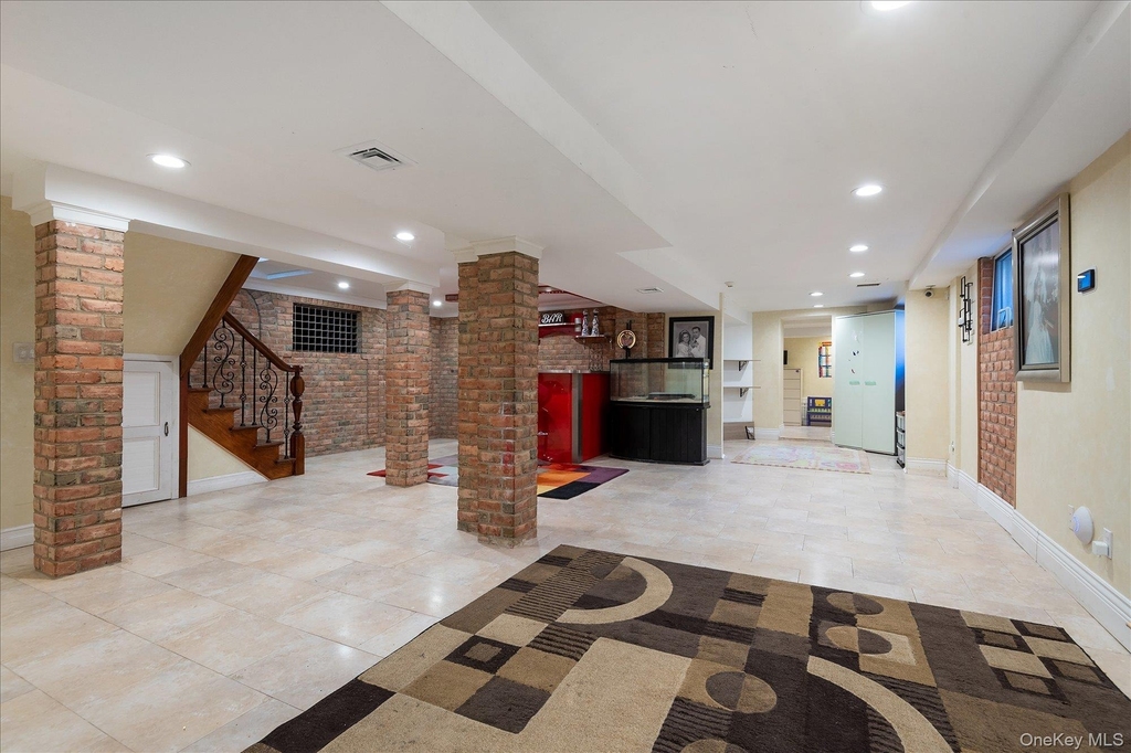 81-03 192 Street - Photo 26
