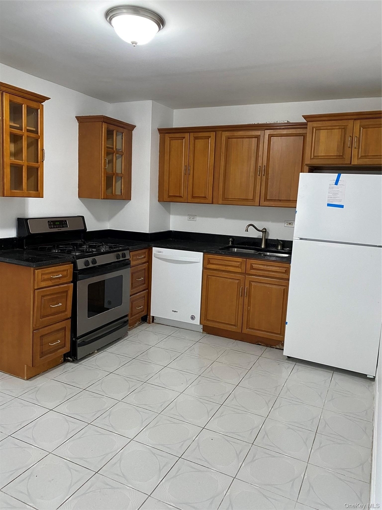 84-59 126th Street - Photo 7