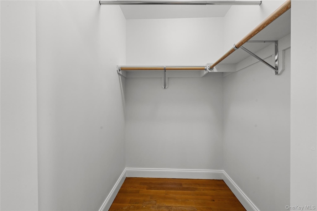 69-07 43 Avenue - Photo 5