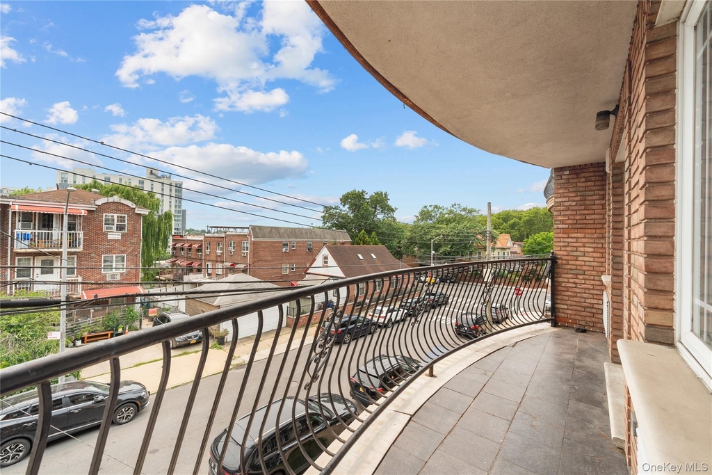 69-07 43 Avenue - Photo 9