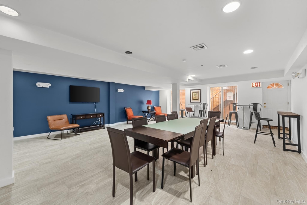 69-07 43 Avenue - Photo 11