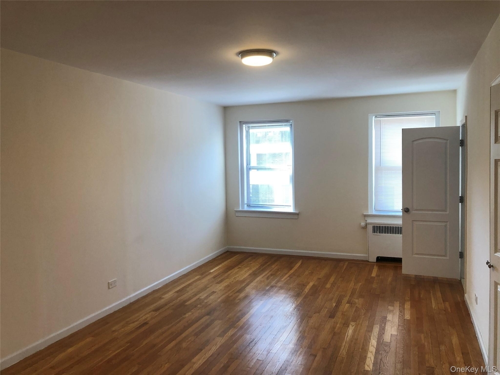 1 S Broadway - Photo 5