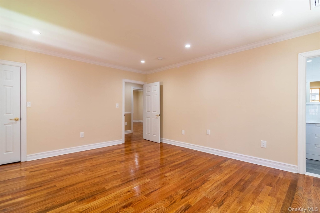 8431 Beverly Road - Photo 8
