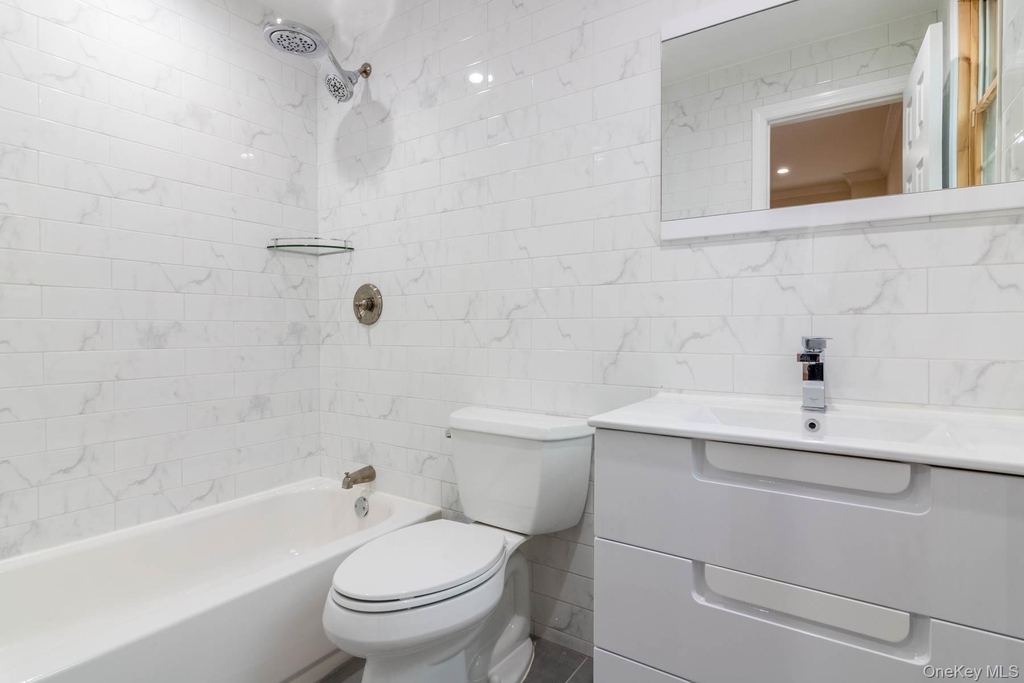 8431 Beverly Road - Photo 14