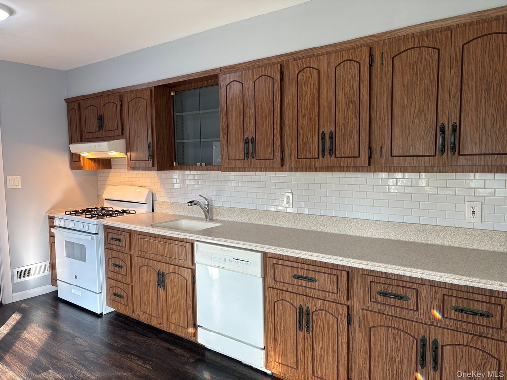 266 Central Park Road - Photo 6