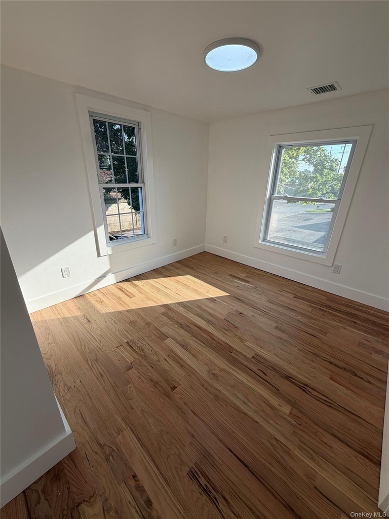 227 N Railroad Avenue - Photo 11