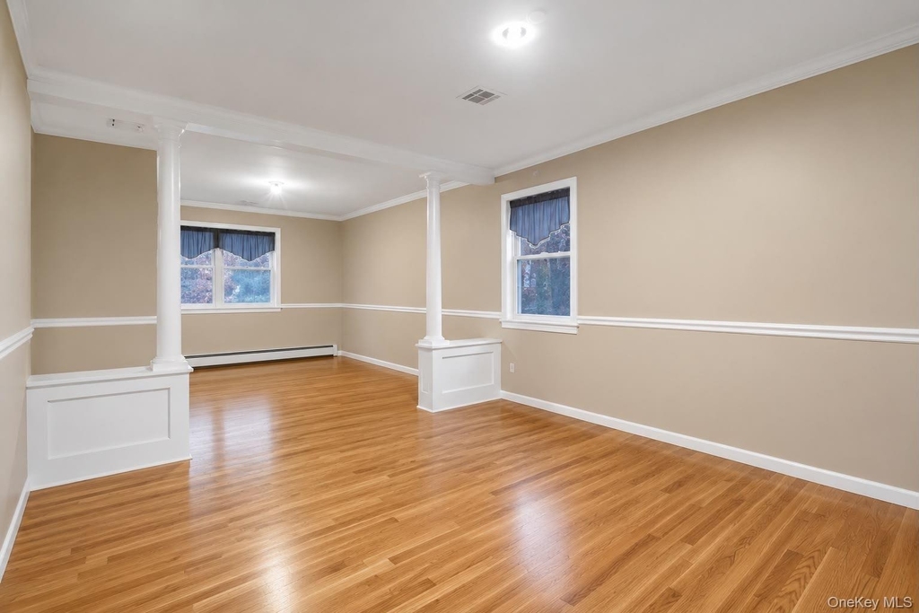 25 Round Hill Road - Photo 12