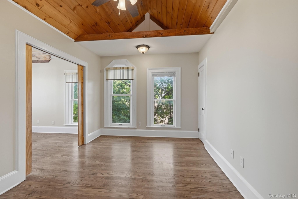 54 N Broadway - Photo 10