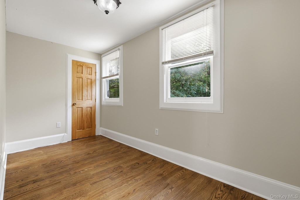 54 N Broadway - Photo 12