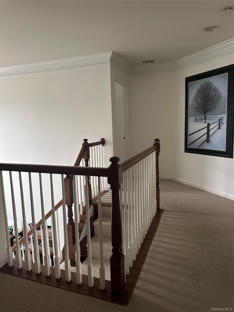 633 Creekside Lane - Photo 15