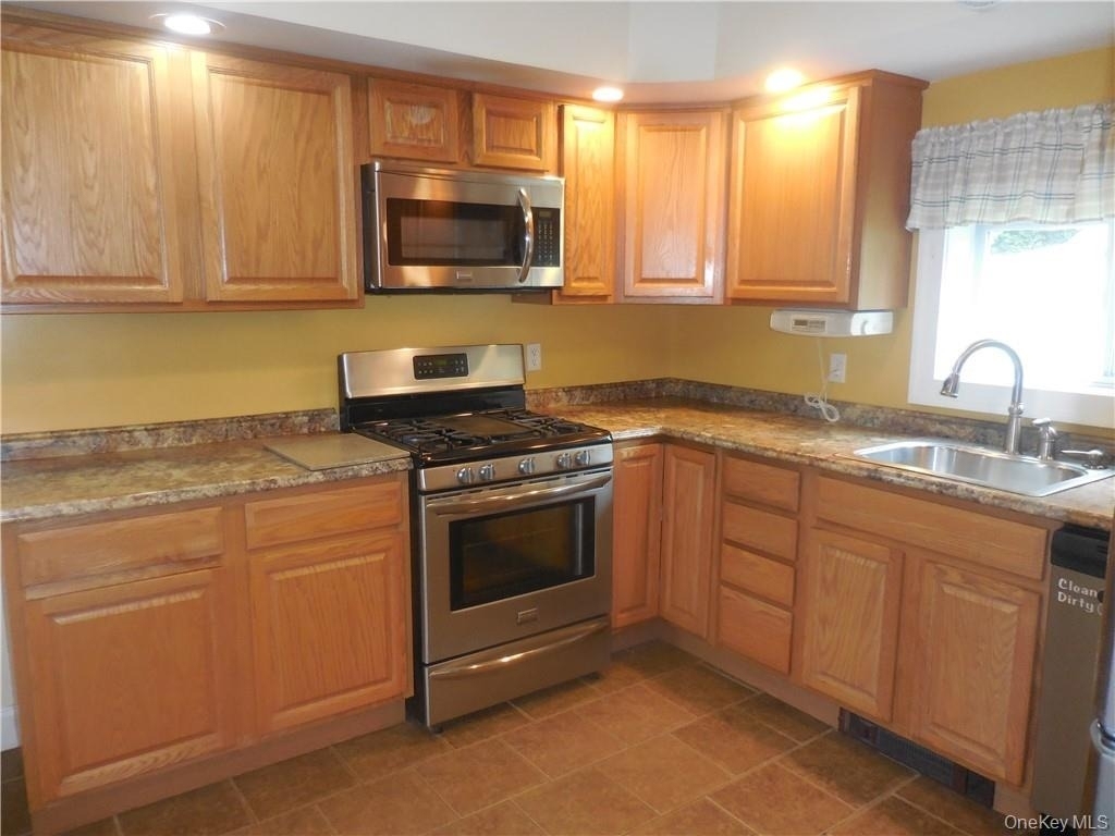 43 S Ohioville Road - Photo 9