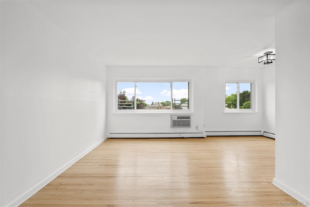 900 Midland Avenue - Photo 7