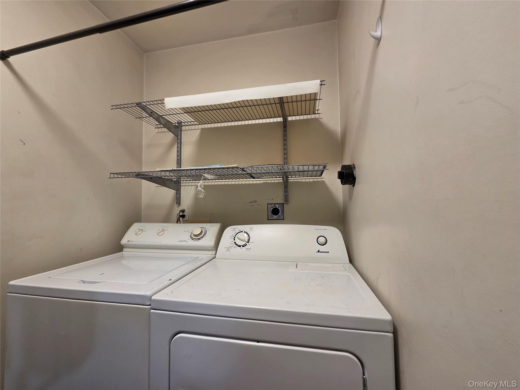 706 Tower Avenue - Photo 3