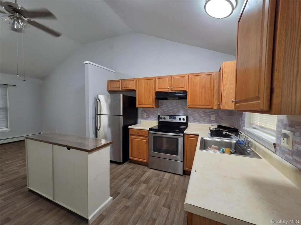 706 Tower Avenue - Photo 1