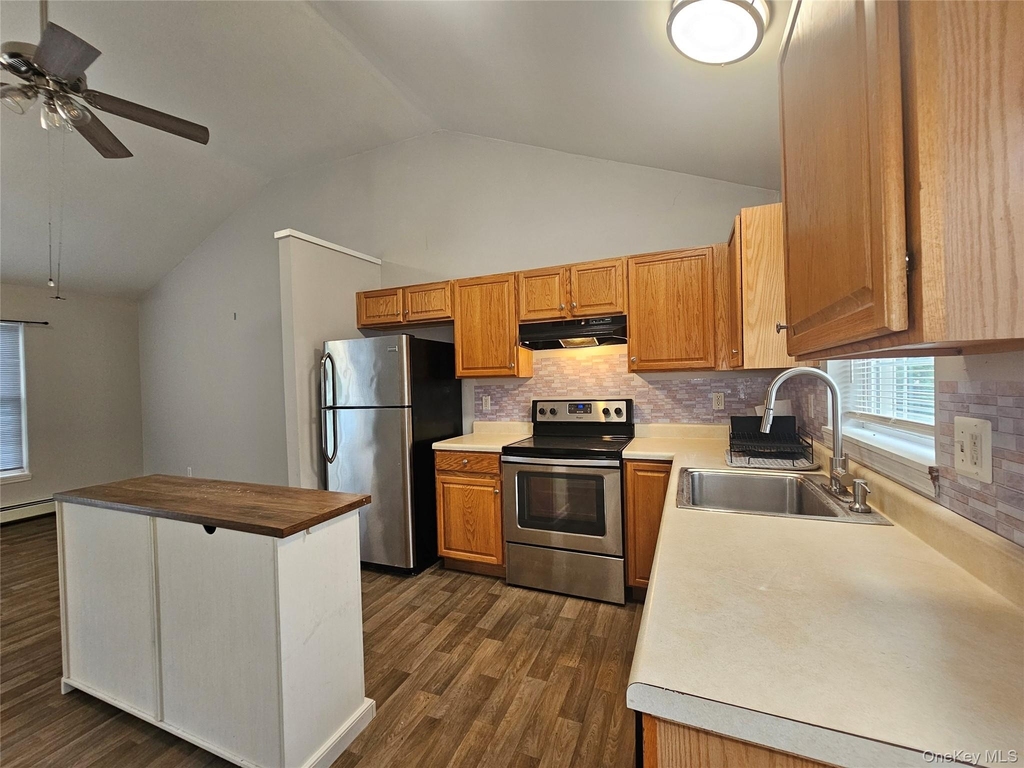 706 Tower Avenue - Photo 11