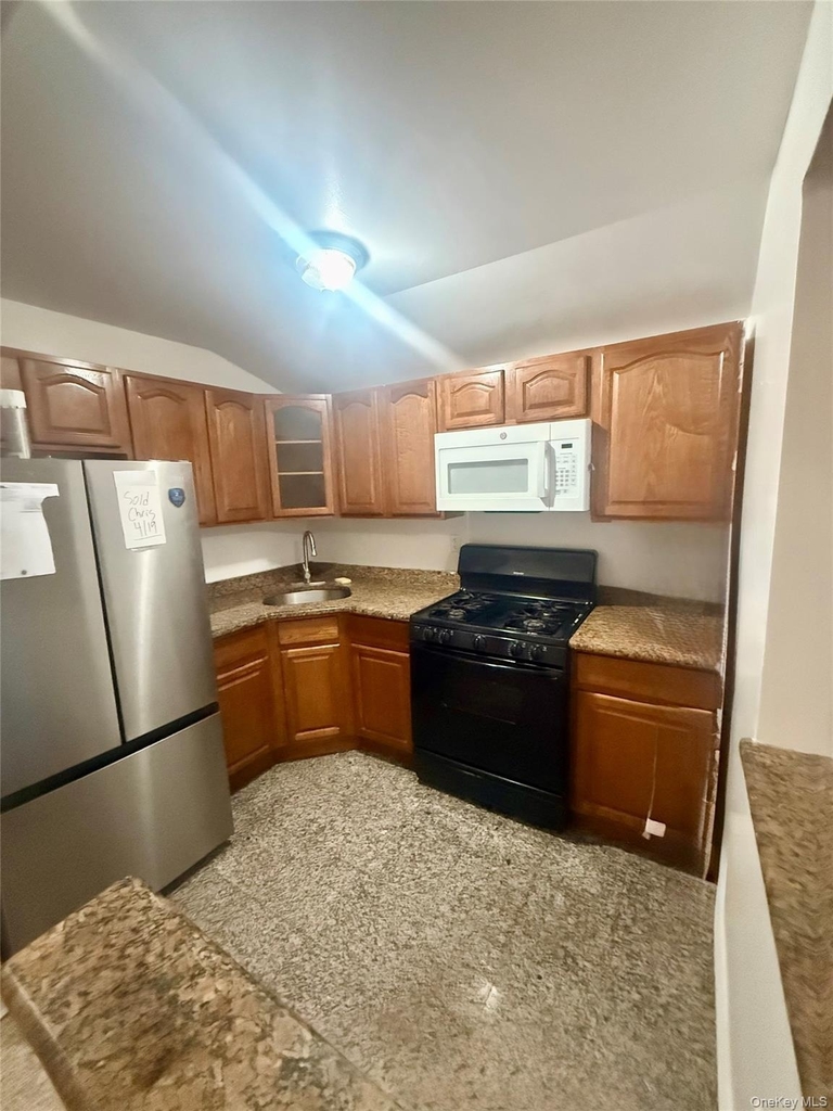 11535 158th Street - Photo 7