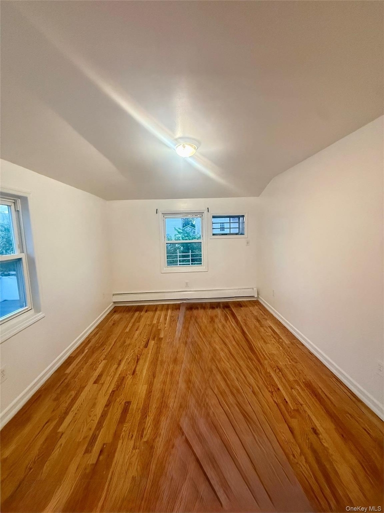 11535 158th Street - Photo 4