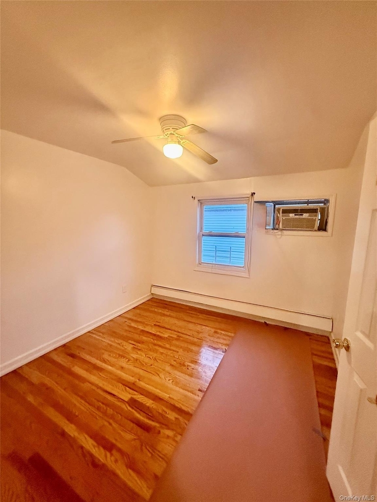 11535 158th Street - Photo 3