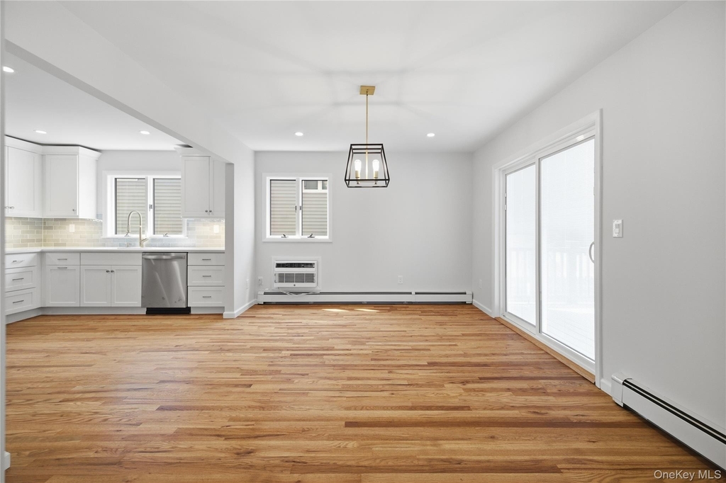 580 E. Pine Street - Photo 8
