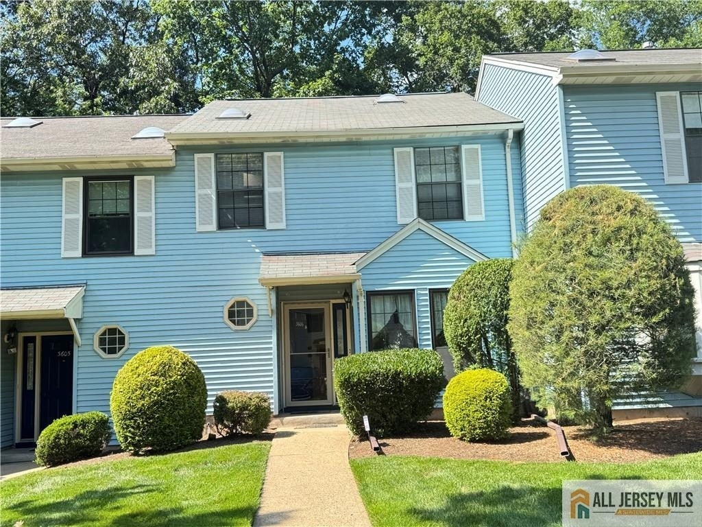 3606 Cricket Circle - Photo 0