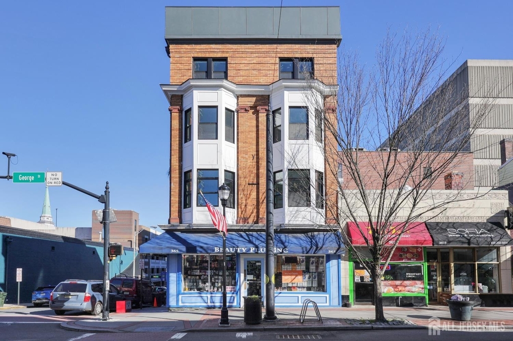 365 George Street - Photo 0