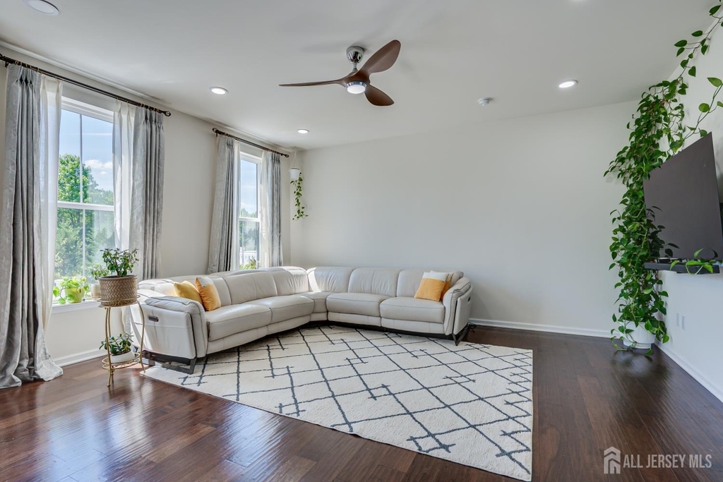 14 Hyacinth Lane - Photo 16