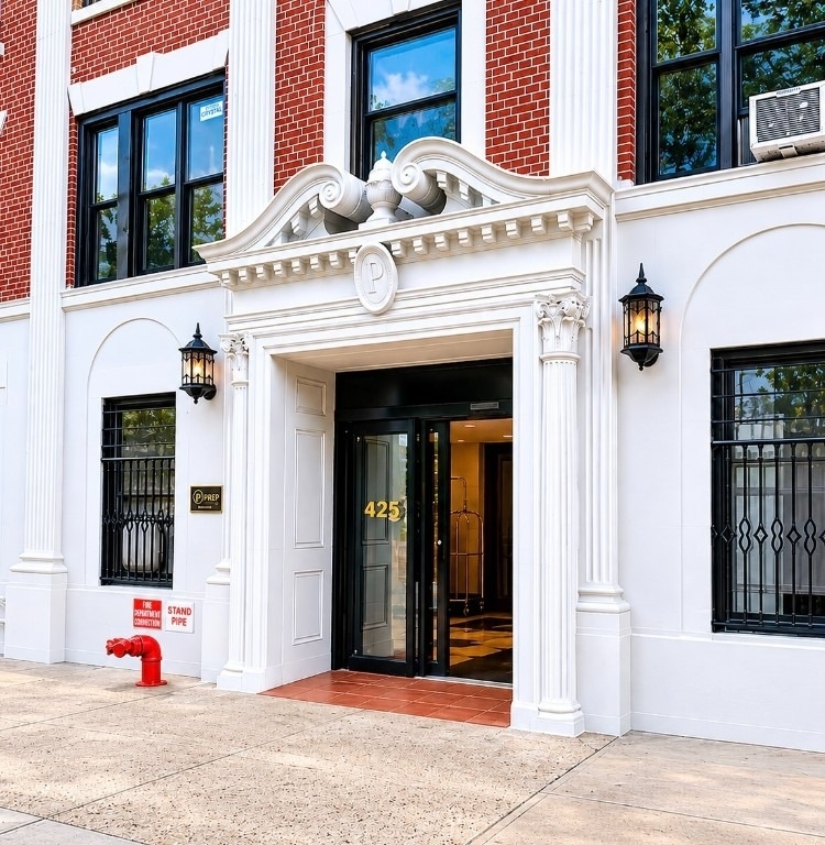 425 Riverside Drive - Photo 5
