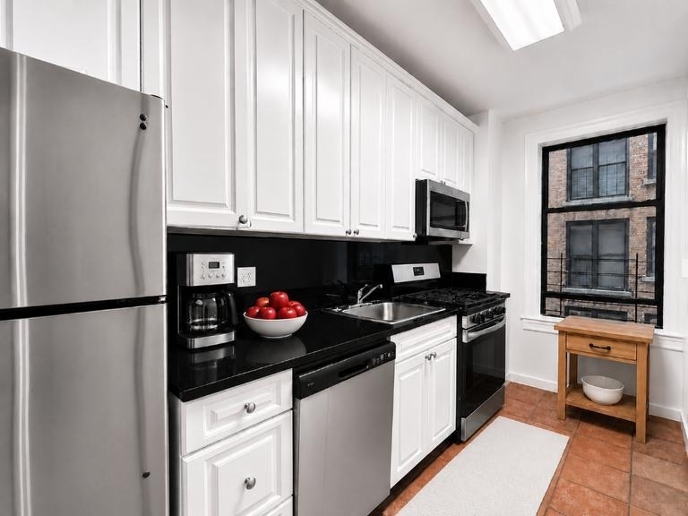 425 Riverside Drive - Photo 1