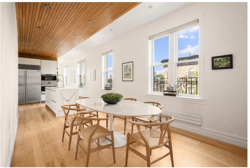 582 2nd Street - Photo 1
