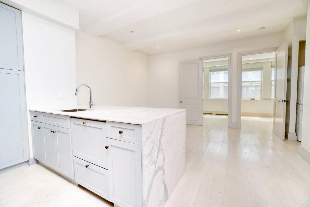 43 W 27th Street - Photo 3