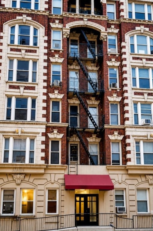 515 W 122nd Street - Photo 8