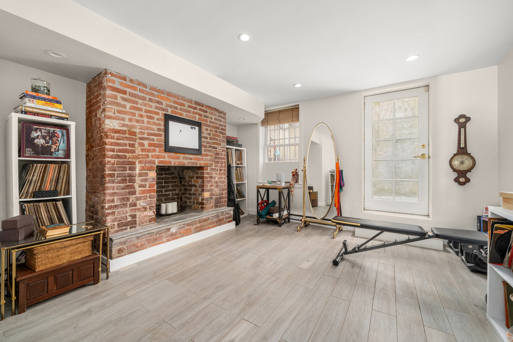 43 W 12th Street - Photo 17