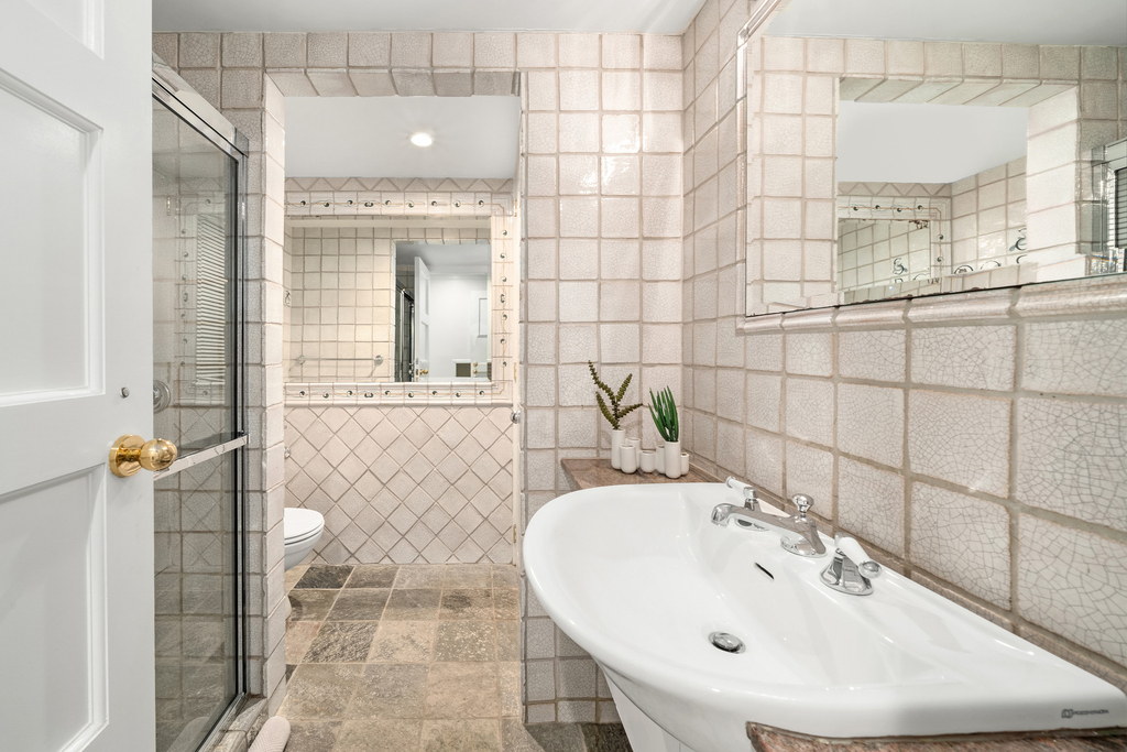43 W 12th Street - Photo 19