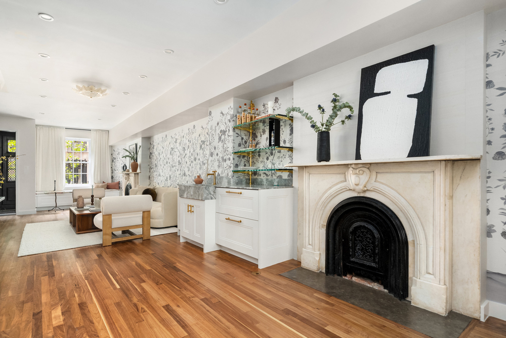 43 W 12th Street - Photo 20