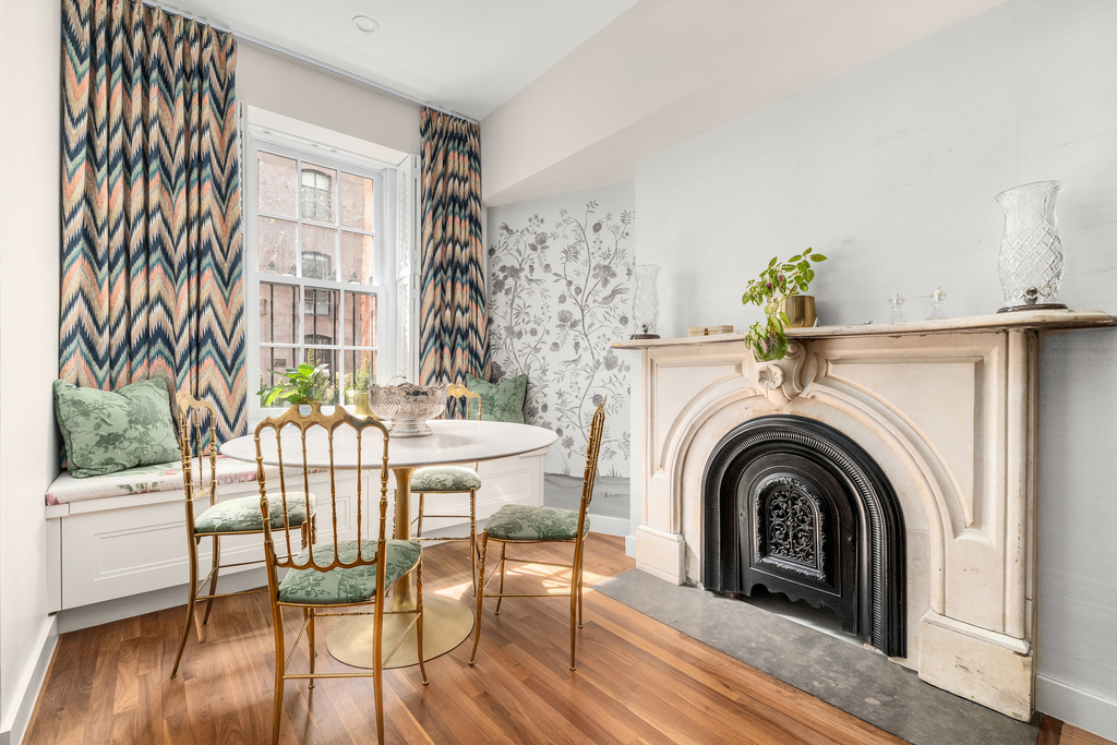 43 W 12th Street - Photo 2