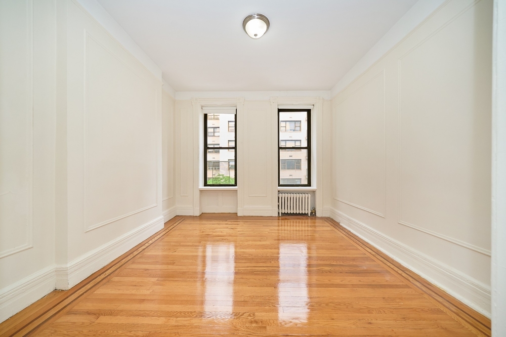 416 E 89th Street - Photo 7