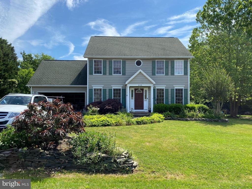 6108 N Willow Pond Drive - Photo 0