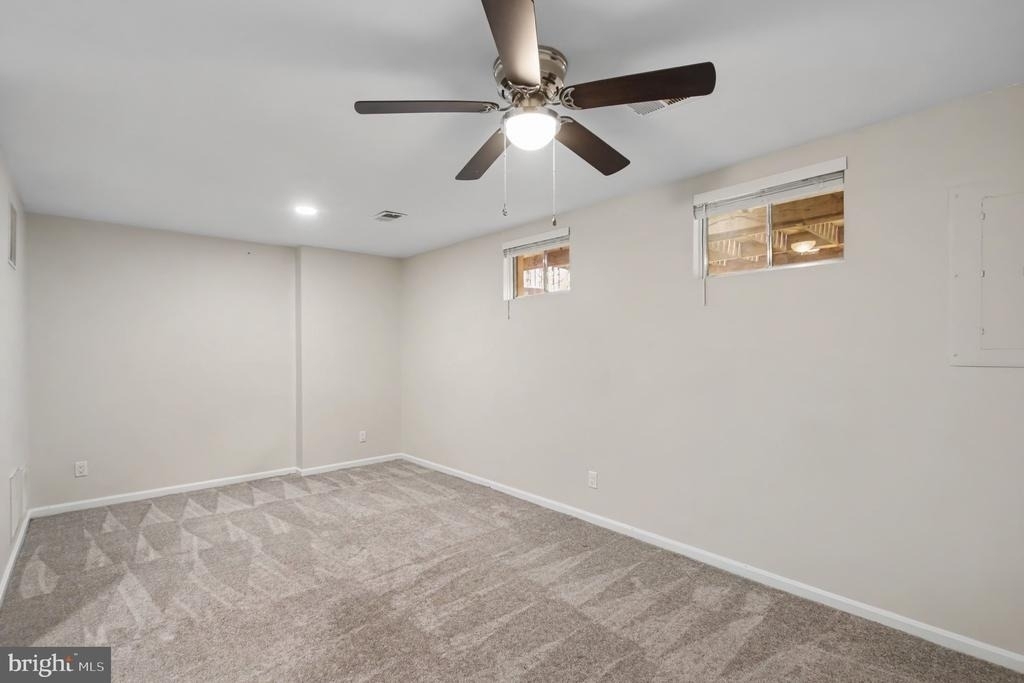 15611 Winding Creek Drive - Photo 18
