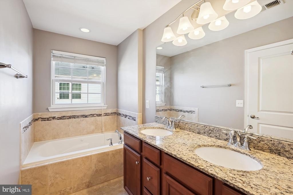 7106 Santa Cruz Place - Photo 17