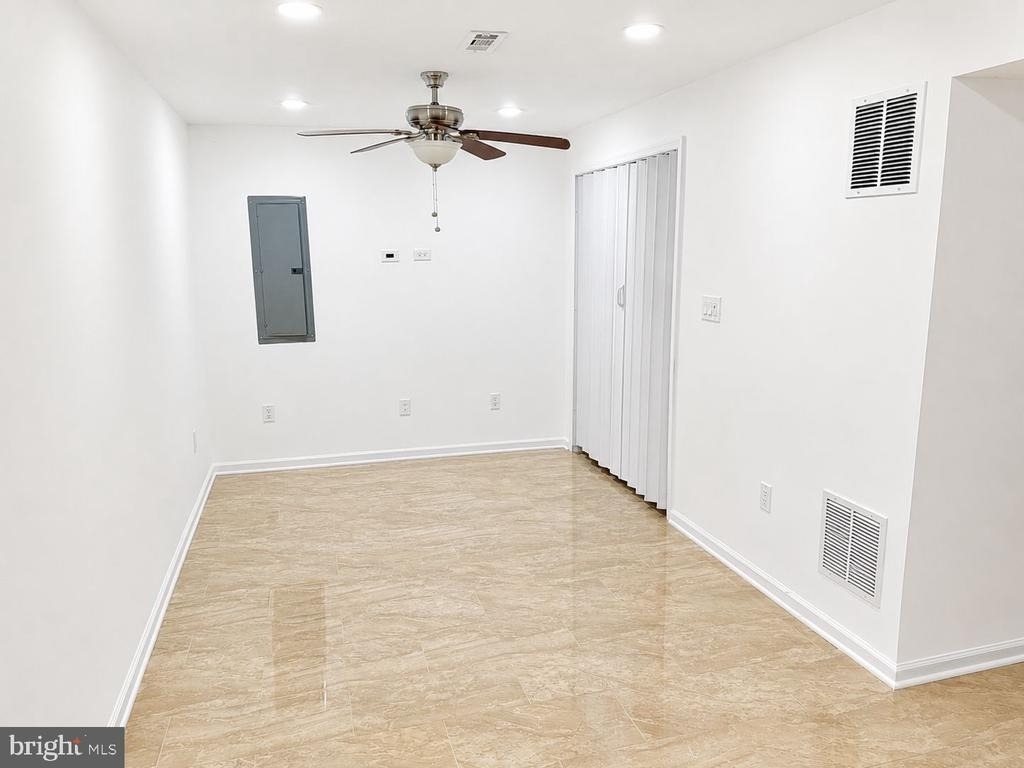12489 Pfitzner Court - Photo 13