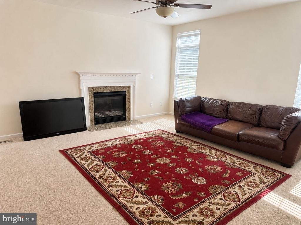 12489 Pfitzner Court - Photo 4