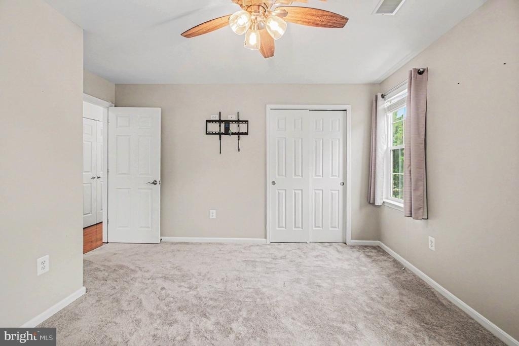 9224 Cynthia St - Photo 16