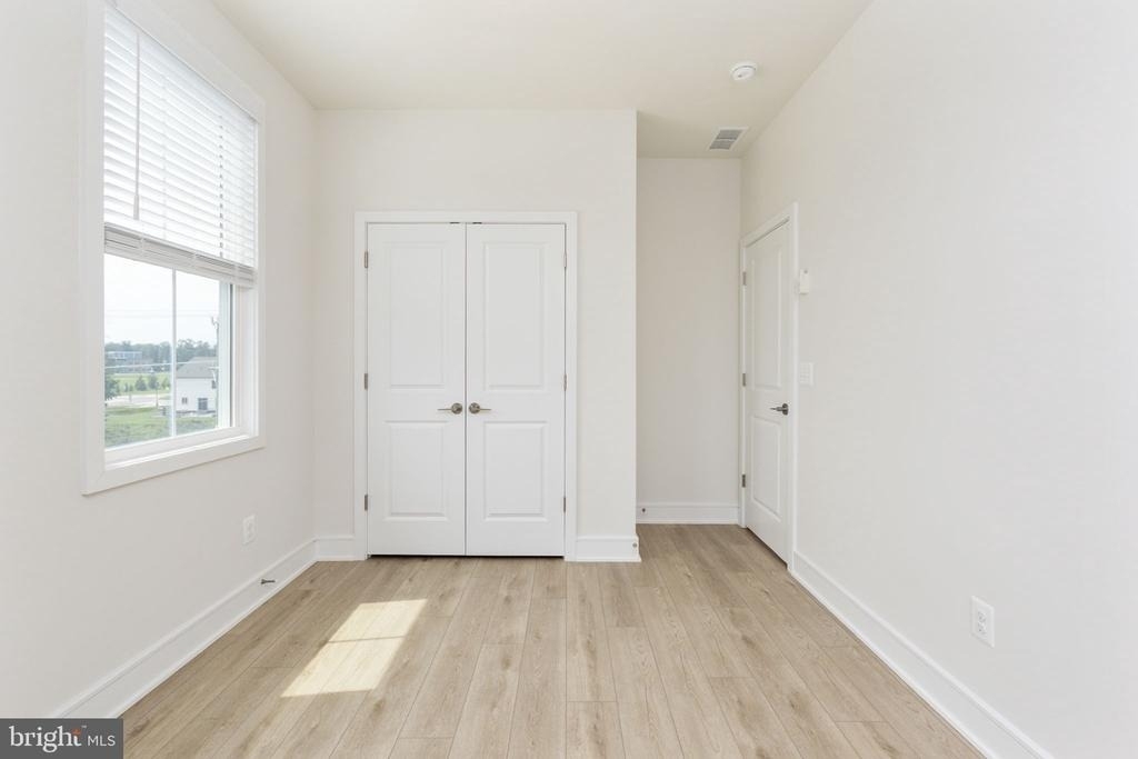 42086 Picasso Square - Photo 33