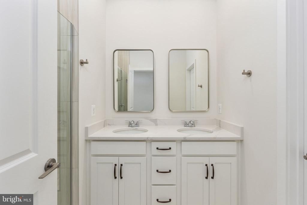 42086 Picasso Square - Photo 26