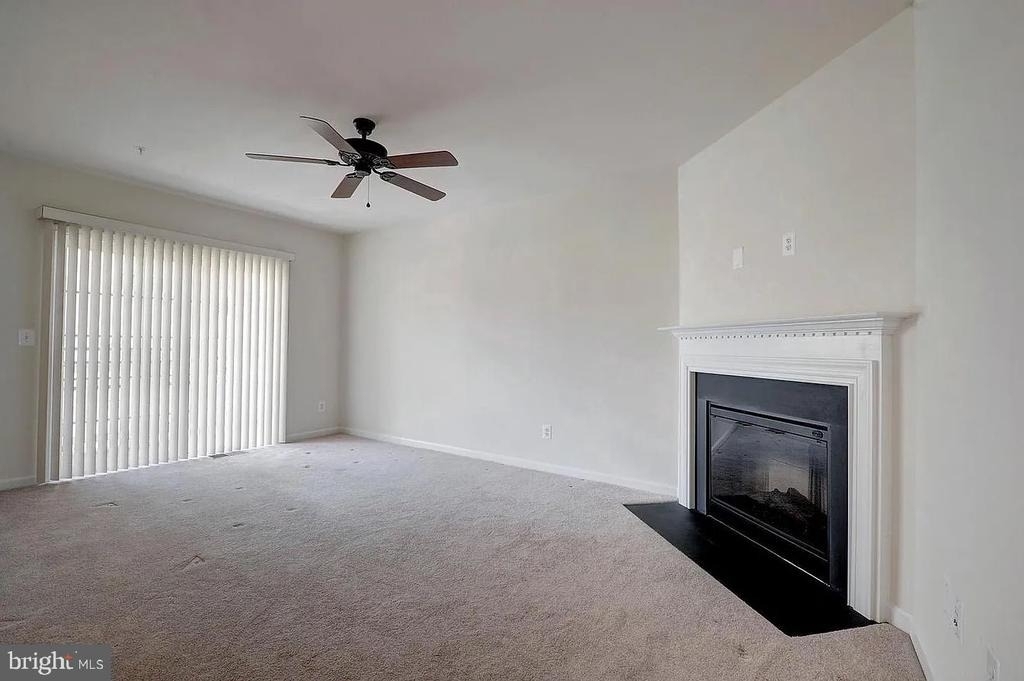 42541 Highgate Terrace - Photo 3