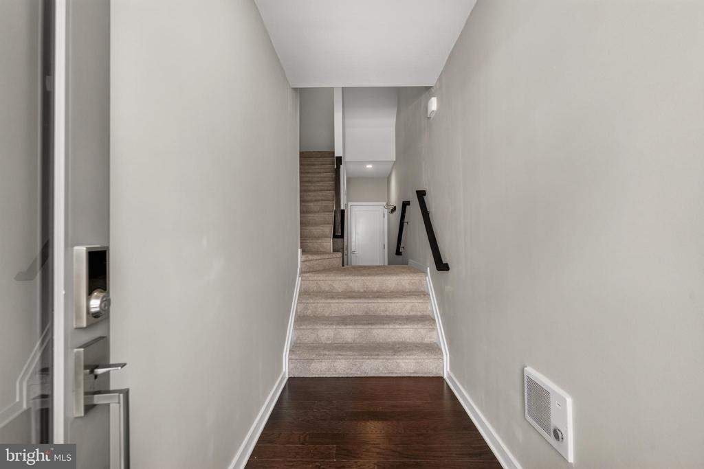 23685 Hopewell Manor Terrace - Photo 4