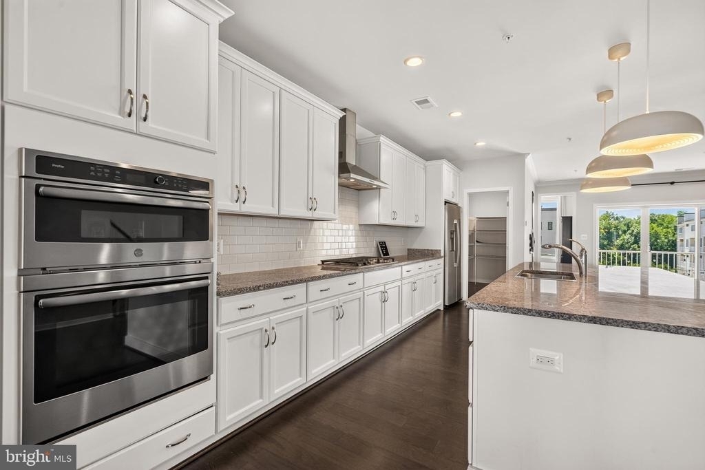 23685 Hopewell Manor Terrace - Photo 11