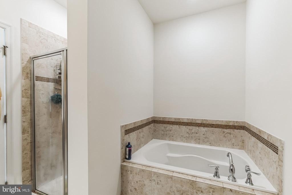 41673 Mcmonagle Square - Photo 14